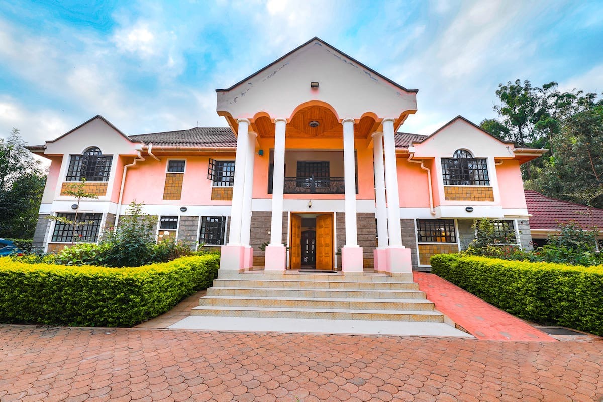 Luxurious 5-Bedroom House To Let in Karen